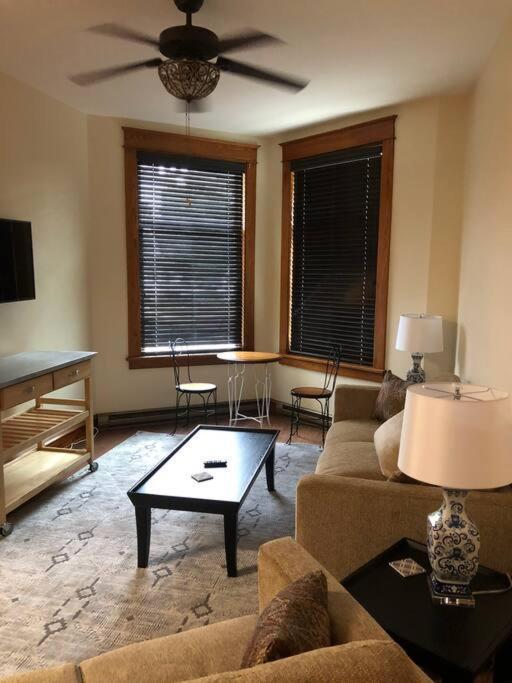 Small Town Hideaway Apartamento Wyalusing